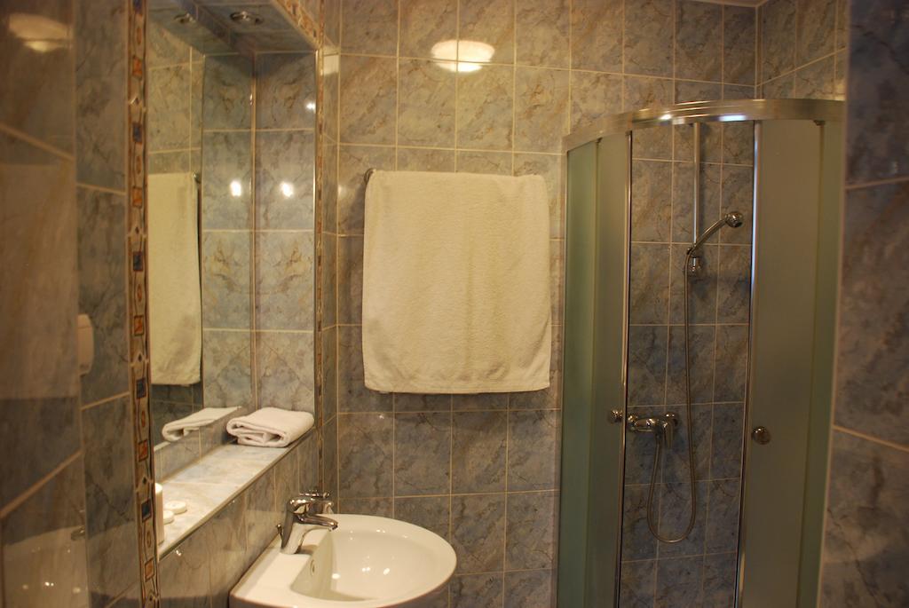 Hotel Hawana Bydgoszcz Quarto foto
